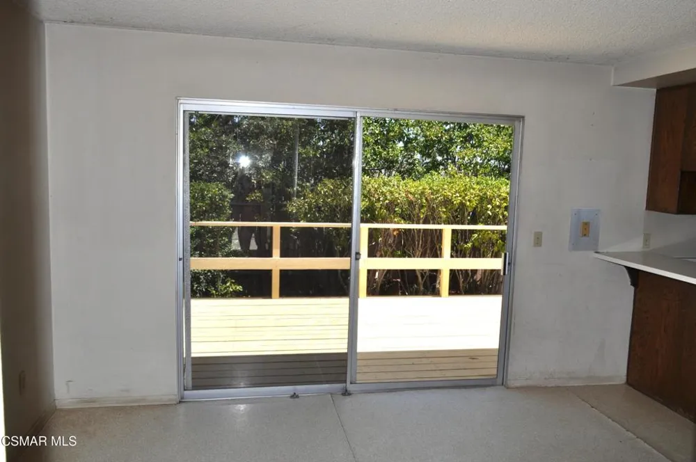 398 Hillrose Court Newbury Park, CA 91320