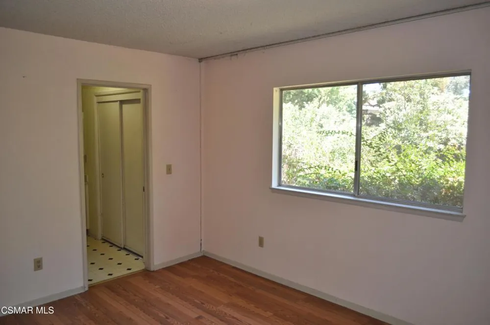 398 Hillrose Court Newbury Park, CA 91320