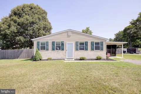 165 CENTRAL DRIVE