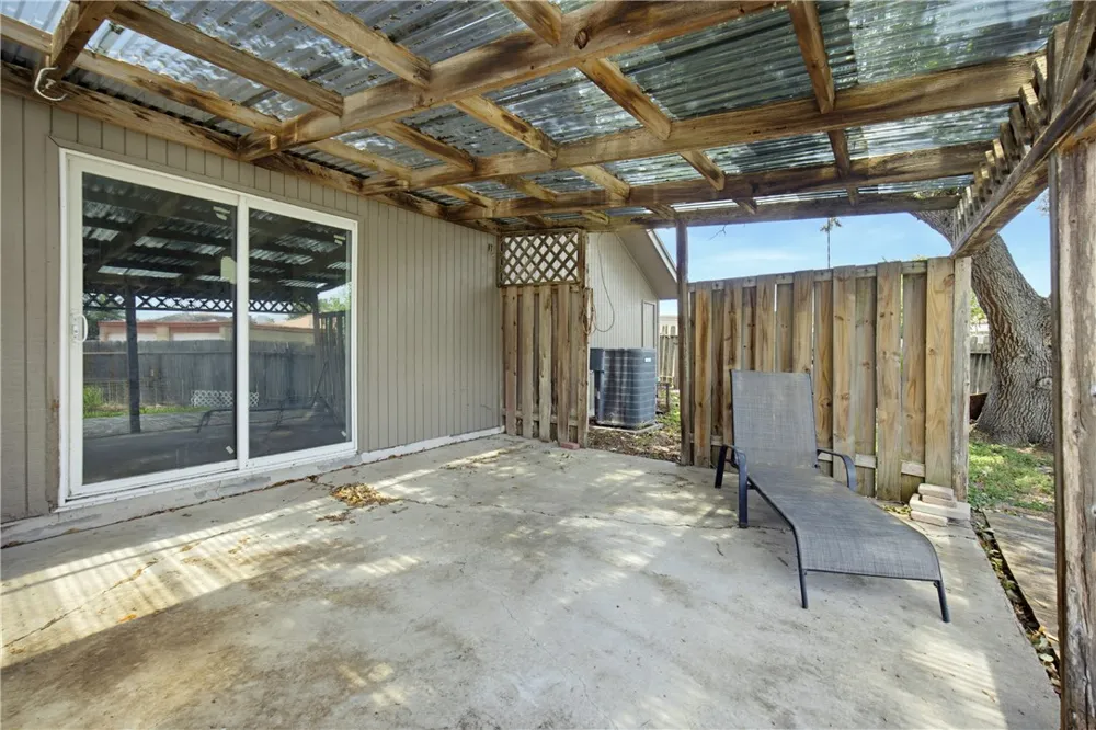 5053 Middlecoff Circle Corpus Christi, TX 78413