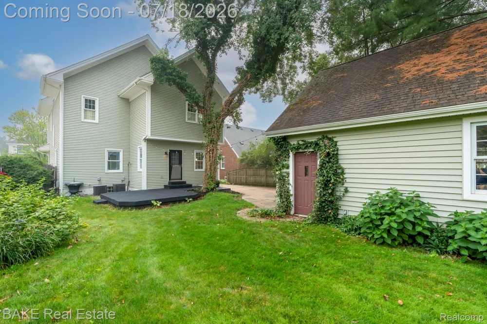 315 Evergreen Street Plymouth City, MI 48170