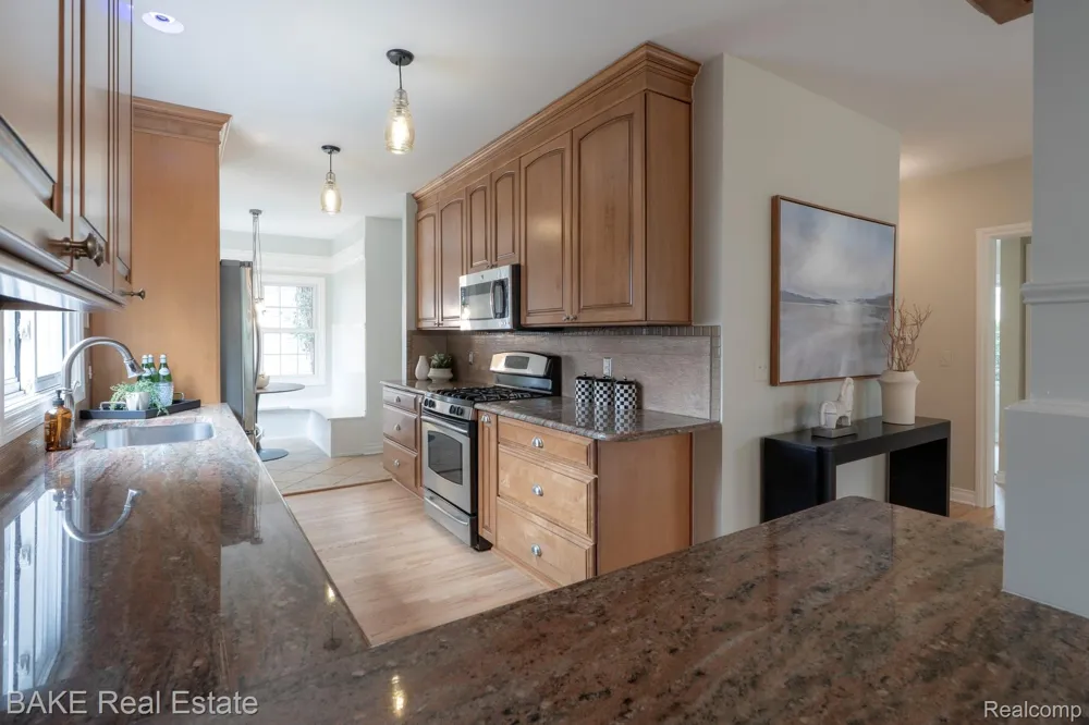 315 Evergreen Street Plymouth City, MI 48170
