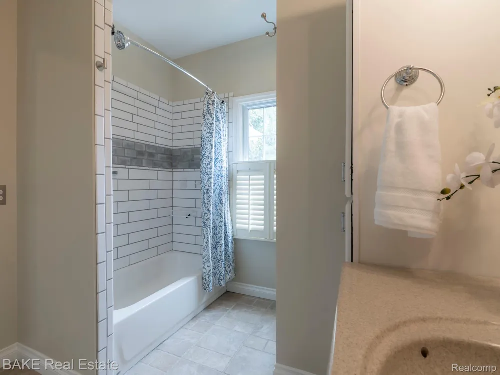 315 Evergreen Street Plymouth City, MI 48170
