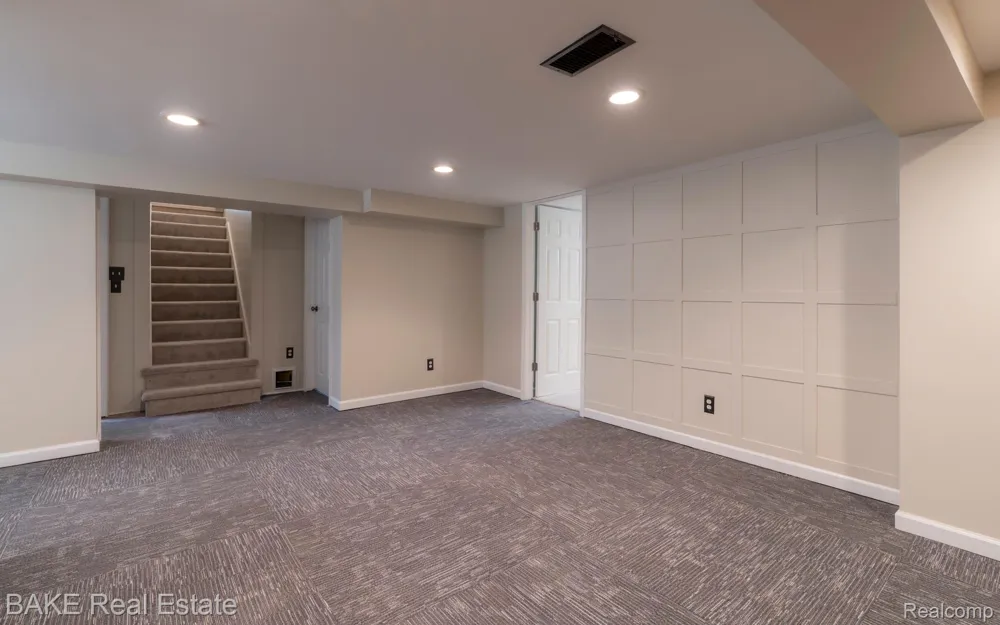 315 Evergreen Street Plymouth City, MI 48170