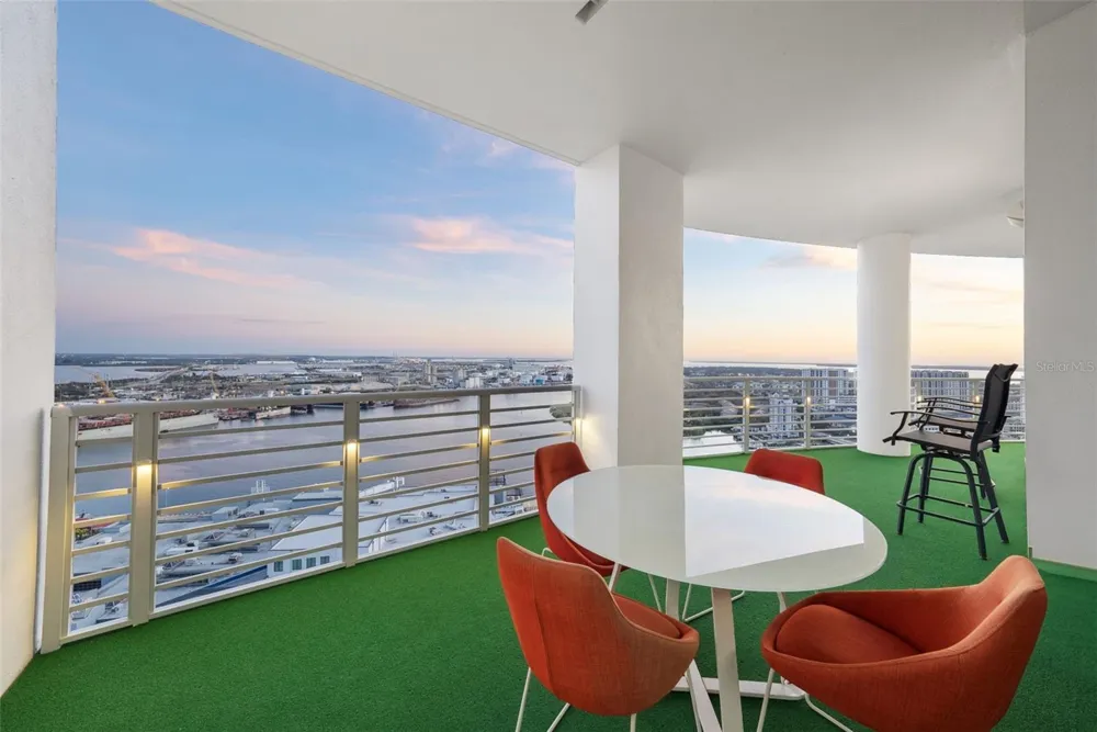 1209 E CUMBERLAND AVENUE #2601 Tampa, FL 33602