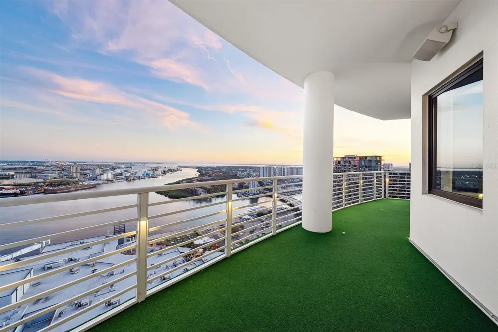 1209 E CUMBERLAND AVENUE #2601 Tampa, FL 33602