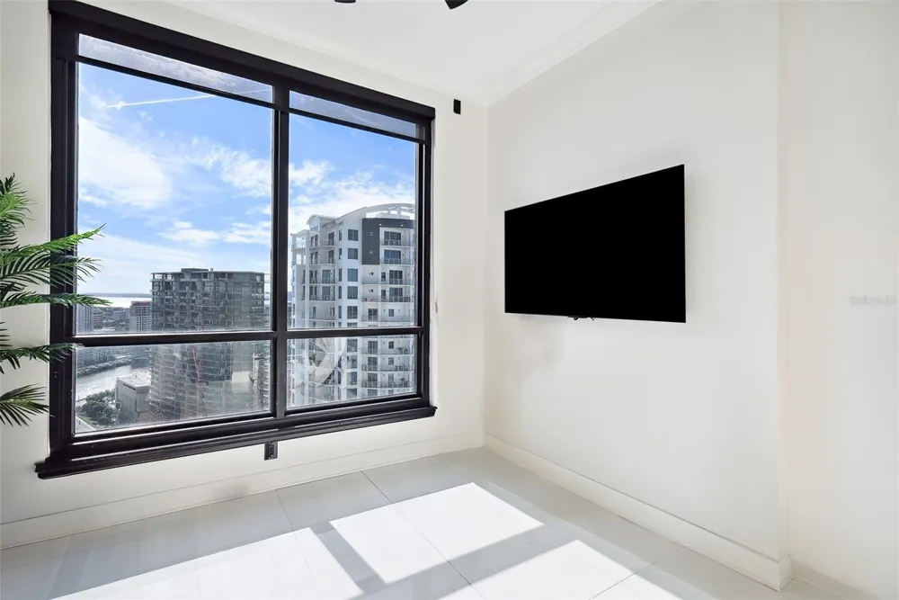 1209 E CUMBERLAND AVENUE #2601 Tampa, FL 33602
