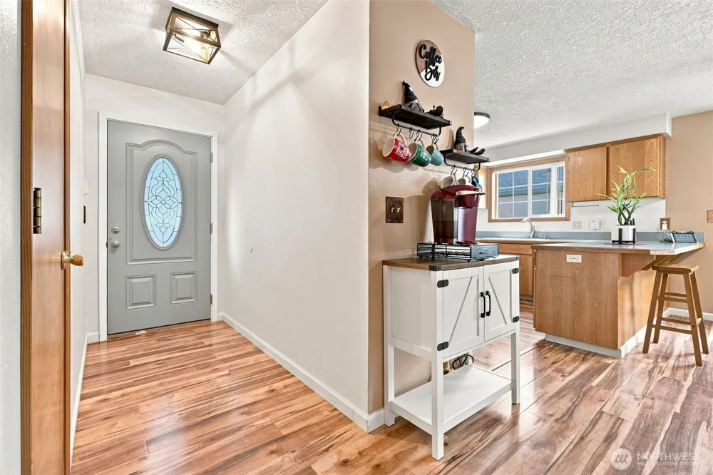 4236 Pennsylvania Longview, WA 98632