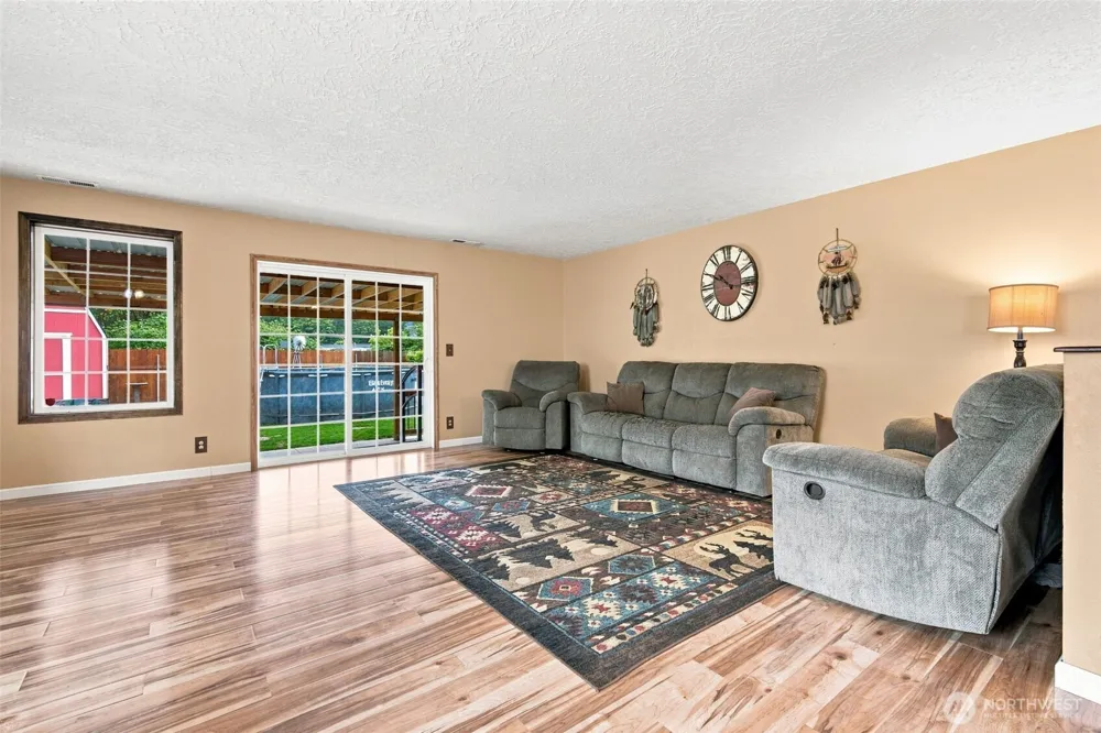 4236 Pennsylvania Longview, WA 98632