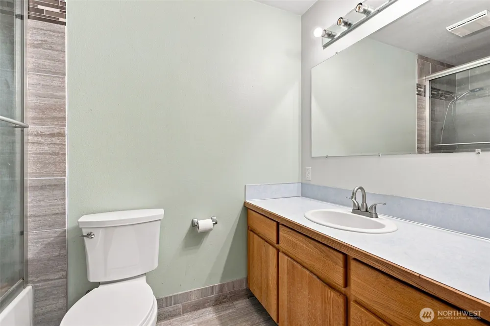 4236 Pennsylvania Longview, WA 98632