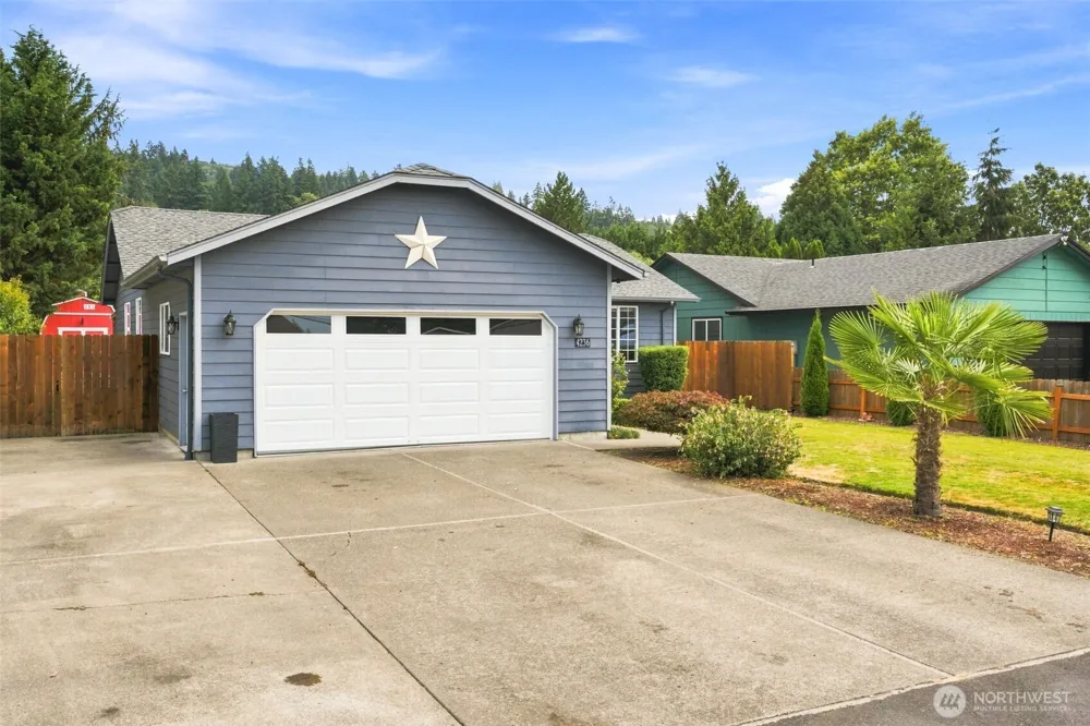 4236 Pennsylvania Longview, WA 98632
