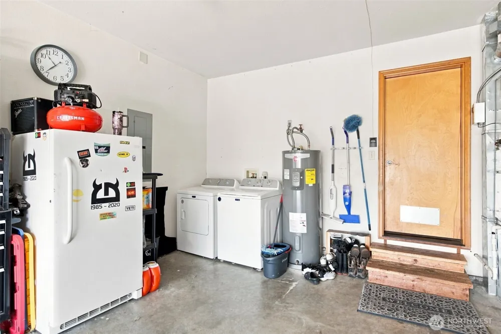 4236 Pennsylvania Longview, WA 98632