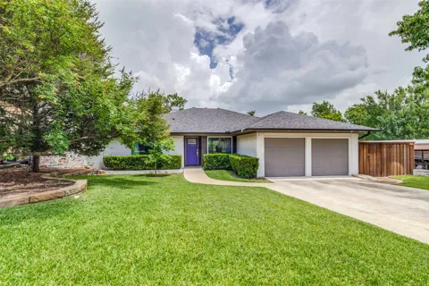 7045 Gaston Parkway