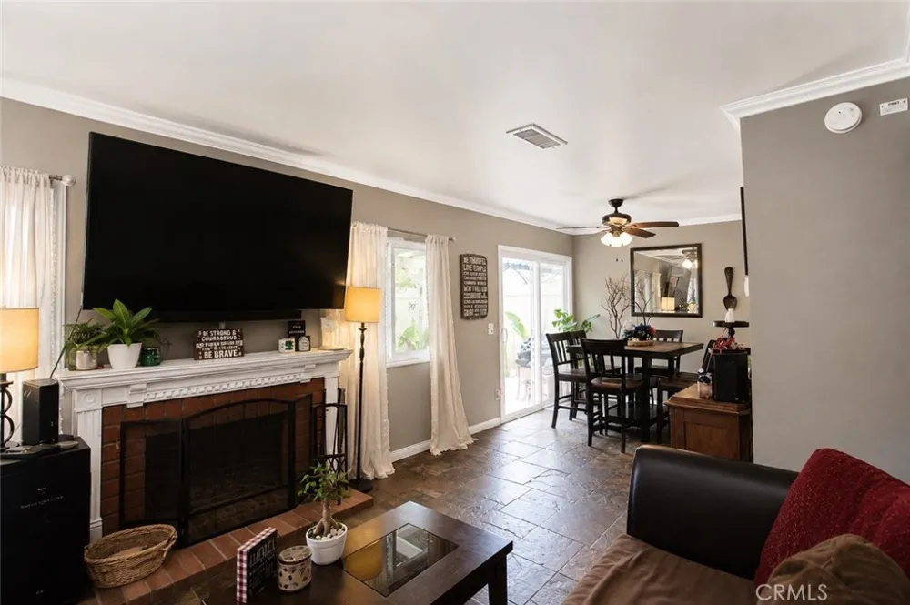 5406 Villa Way Cypress, CA 90630