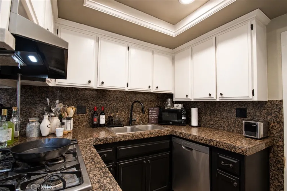 5406 Villa Way Cypress, CA 90630