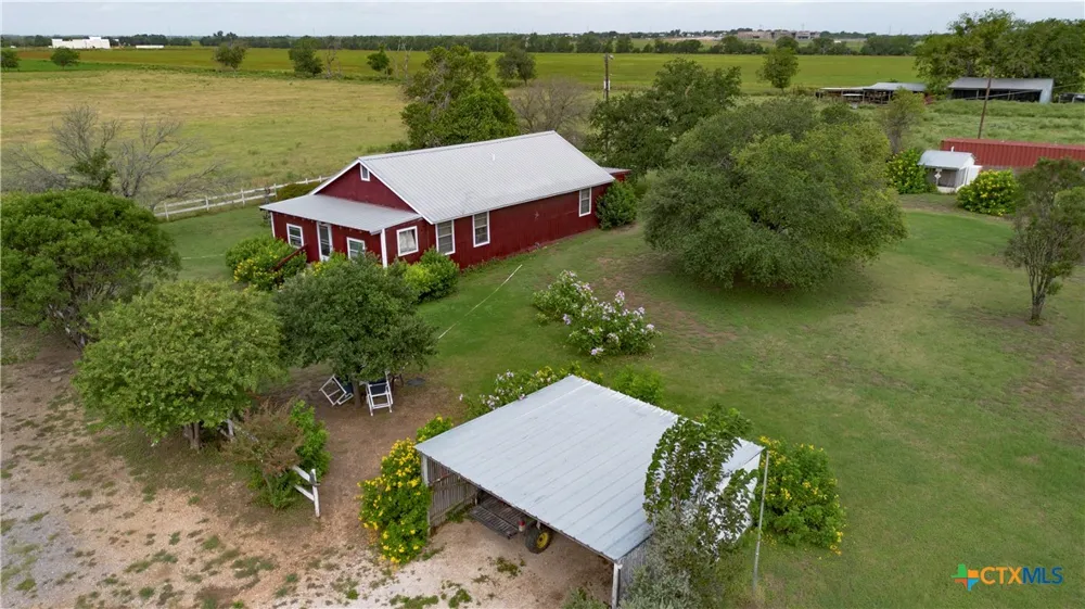402 Happy Haven Road McQueeney, TX 78123