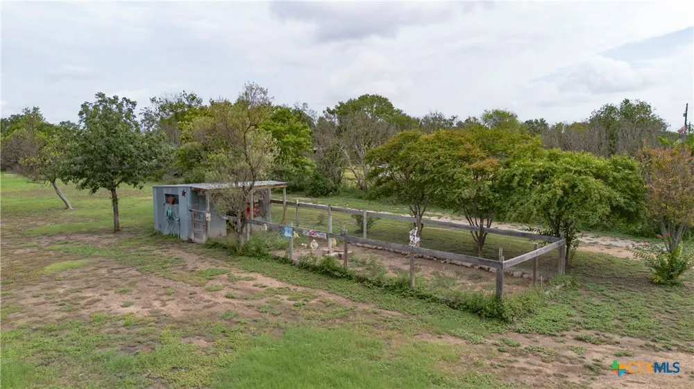 402 Happy Haven Road McQueeney, TX 78123