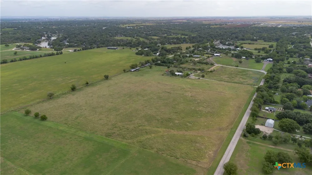 402 Happy Haven Road McQueeney, TX 78123