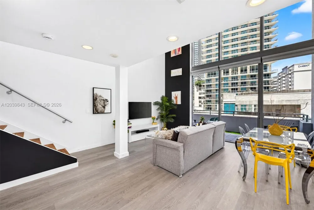 1050 Brickell Ave #420 Miami, FL 33131