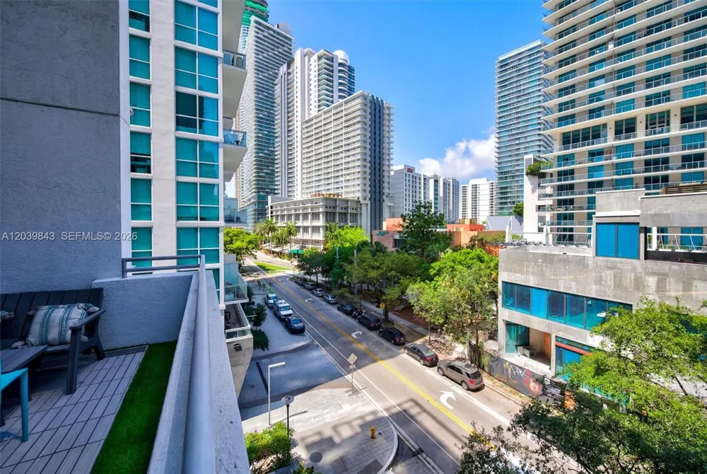 1050 Brickell Ave #420 Miami, FL 33131