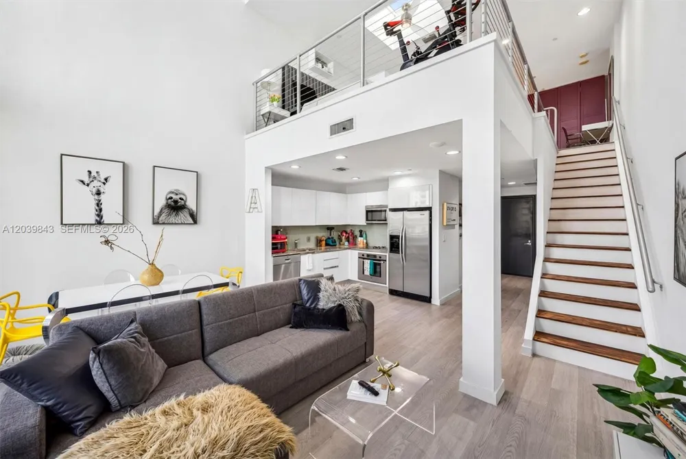 1050 Brickell Ave #420 Miami, FL 33131