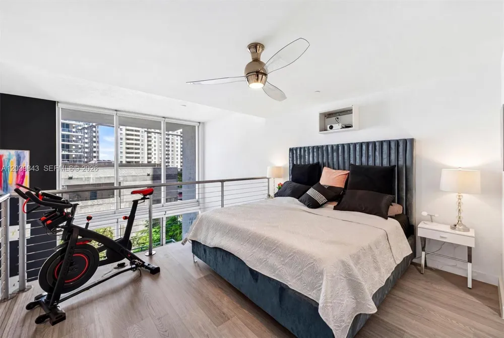 1050 Brickell Ave #420 Miami, FL 33131