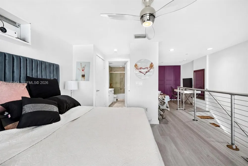 1050 Brickell Ave #420 Miami, FL 33131