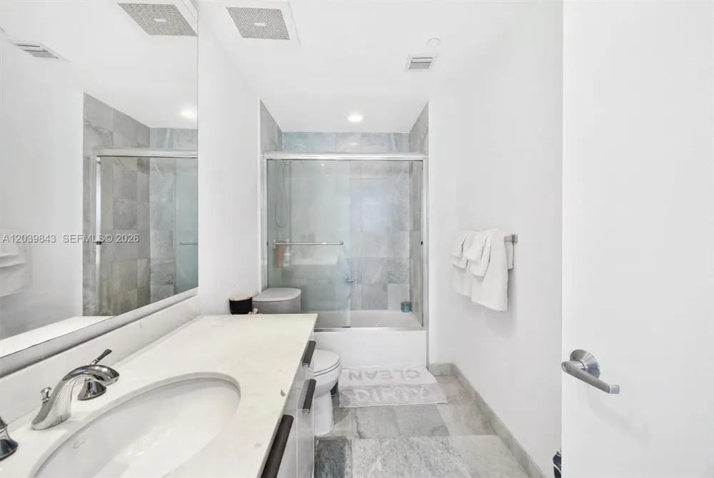 1050 Brickell Ave #420 Miami, FL 33131
