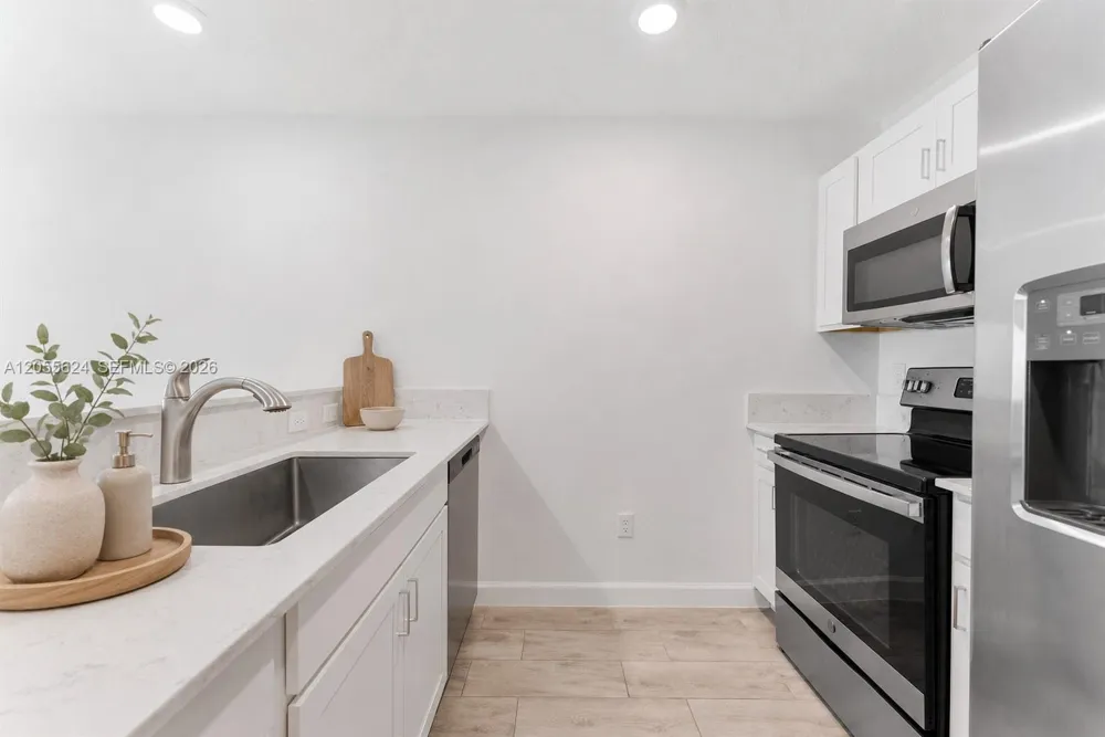 5010 Genove Pl #5010 Riviera Beach, FL 33410