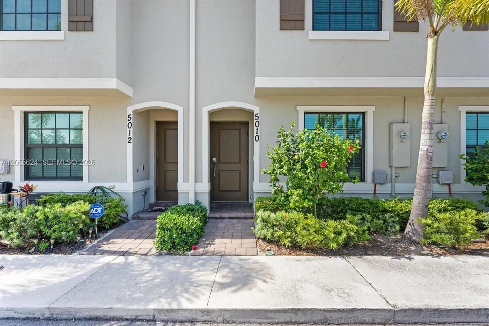 5010 Genove Pl #5010 Riviera Beach, FL 33410
