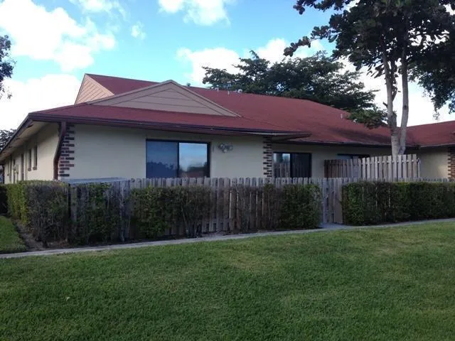 4405 Woodstock Drive #D West Palm Beach, FL 33409