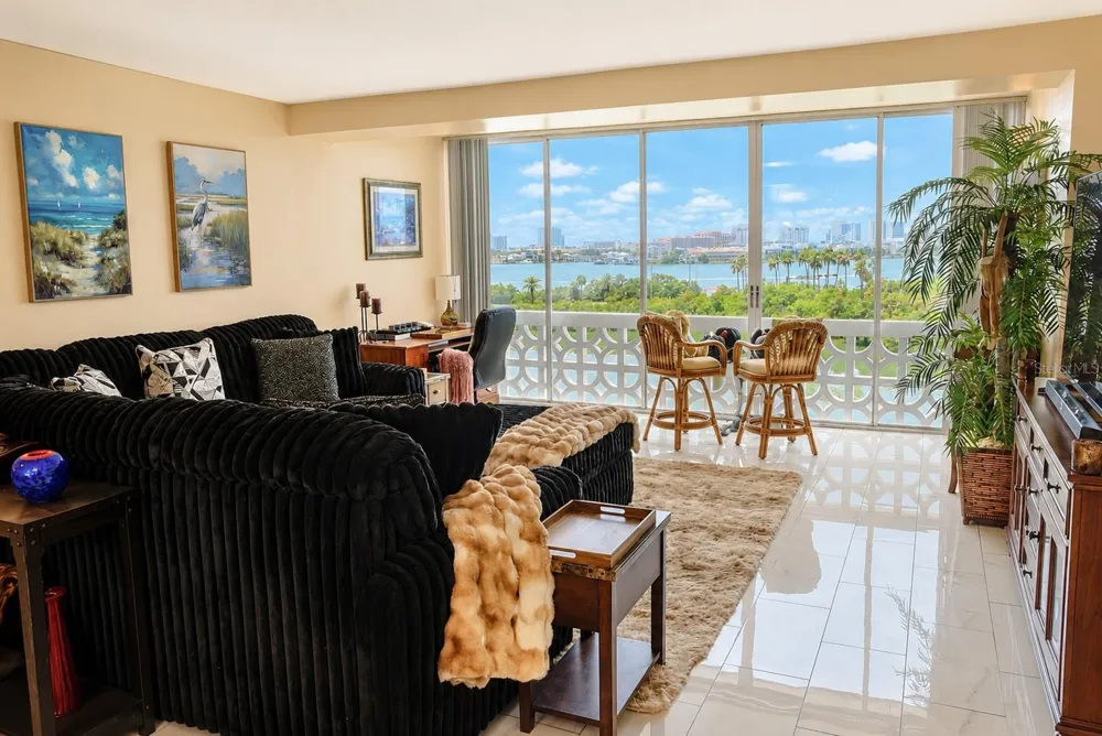 31 ISLAND WAY #505 Clearwater Beach, FL 33767