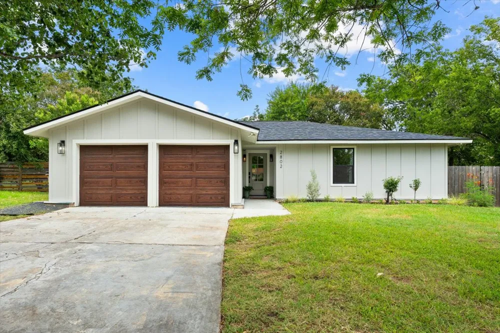 2802 Leeds Cove Austin, TX 78745