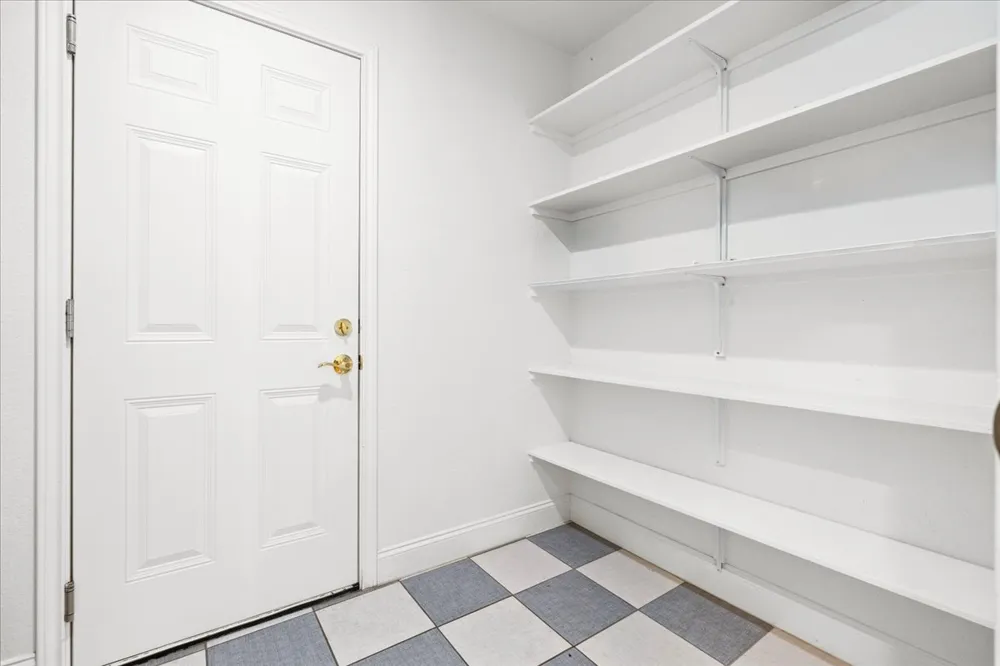 2802 Leeds Cove Austin, TX 78745