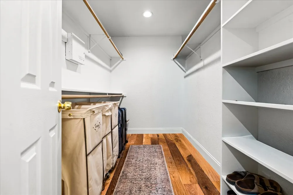 2802 Leeds Cove Austin, TX 78745
