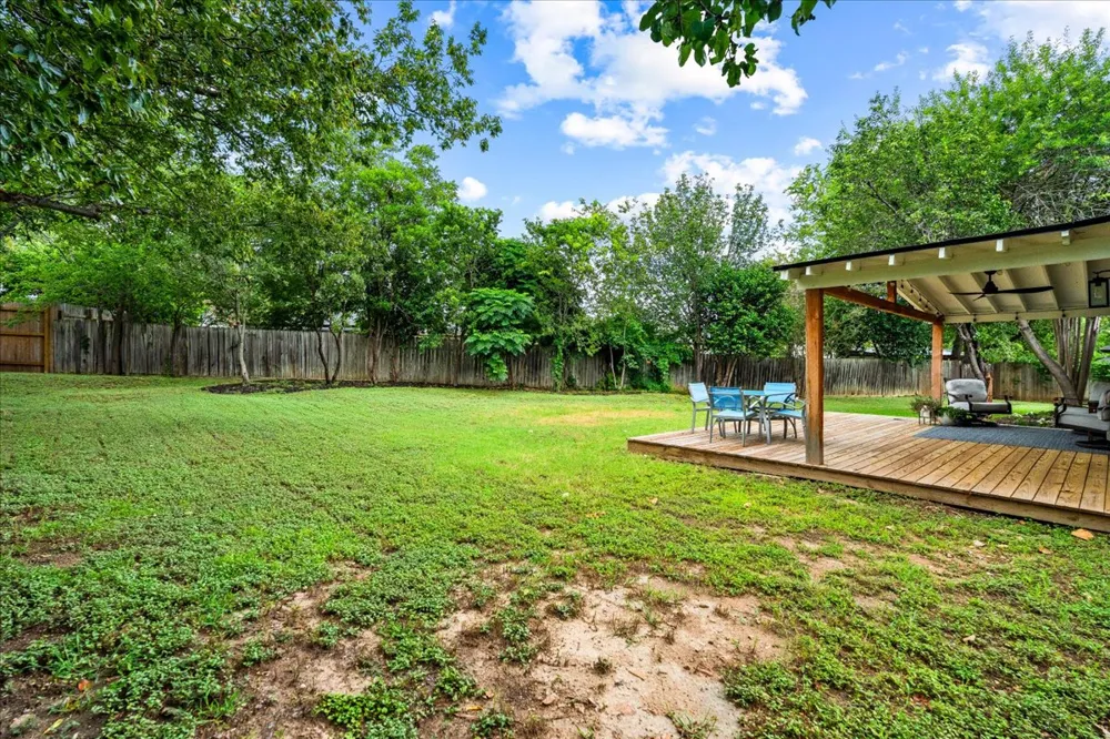 2802 Leeds Cove Austin, TX 78745