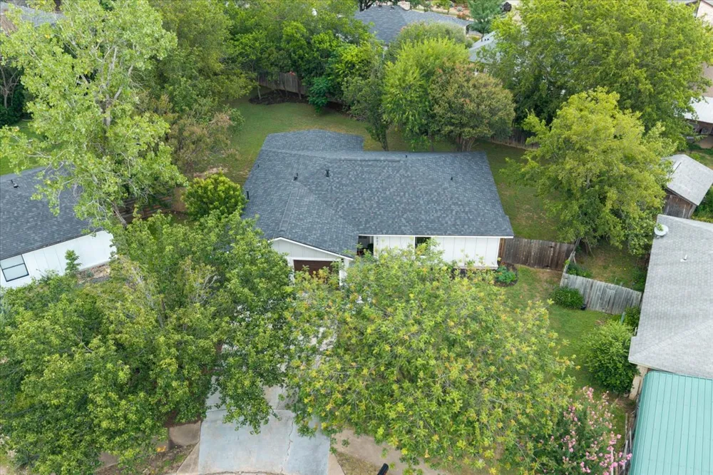 2802 Leeds Cove Austin, TX 78745