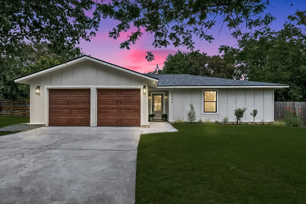 2802 Leeds Cove Austin, TX 78745