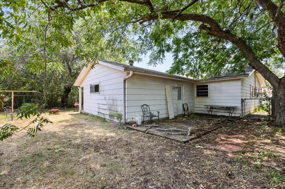 765 W Park Street Stephenville, TX 76401