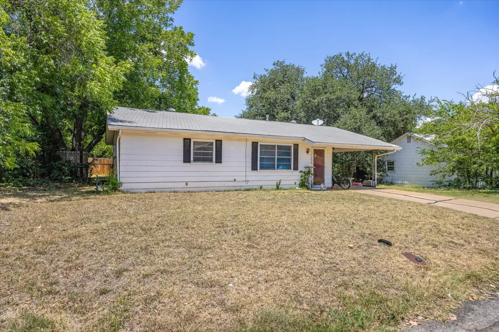 765 W Park Street Stephenville, TX 76401