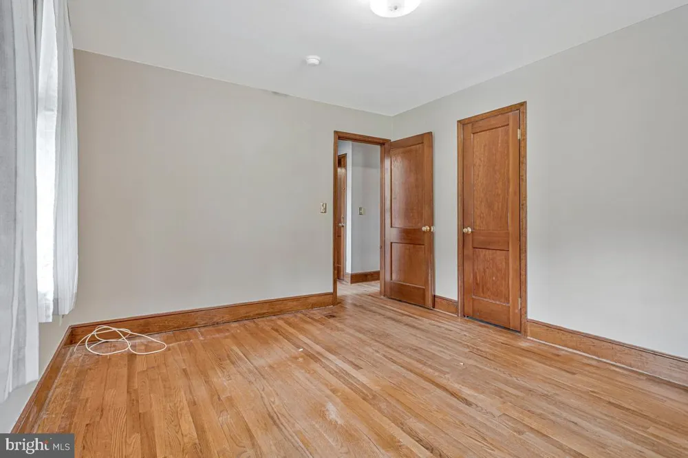 6614 HORSESHOE ROAD Clinton, MD 20735