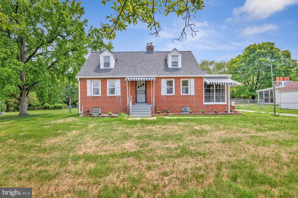 6614 HORSESHOE ROAD Clinton, MD 20735