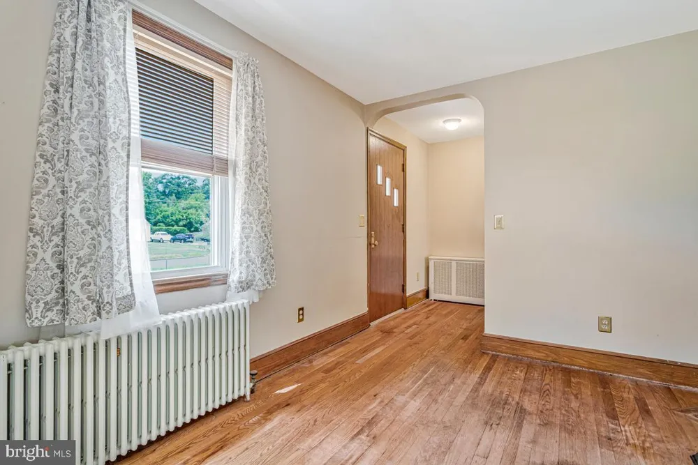 6614 HORSESHOE ROAD Clinton, MD 20735
