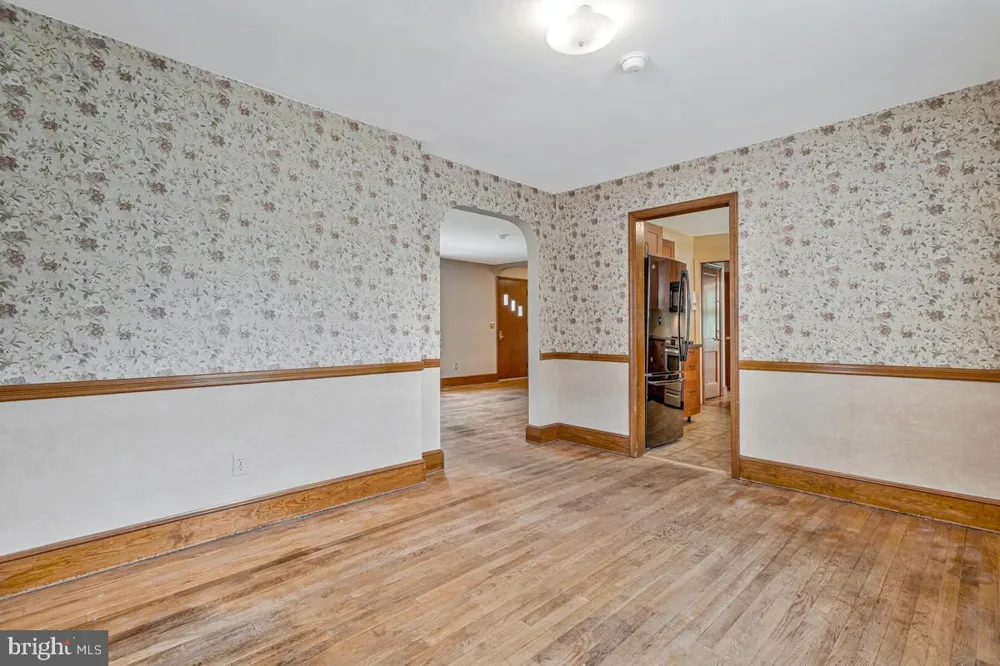 6614 HORSESHOE ROAD Clinton, MD 20735