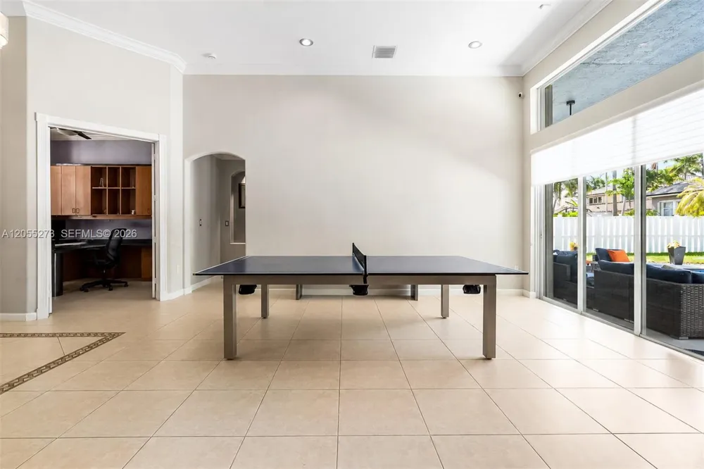 13755 NW 18th Ct Pembroke Pines, FL 33028