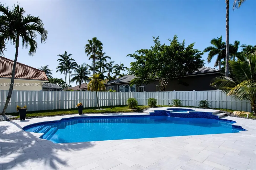 13755 NW 18th Ct Pembroke Pines, FL 33028
