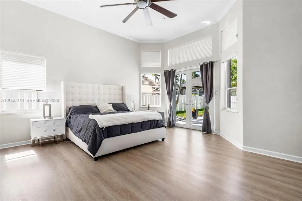13755 NW 18th Ct Pembroke Pines, FL 33028