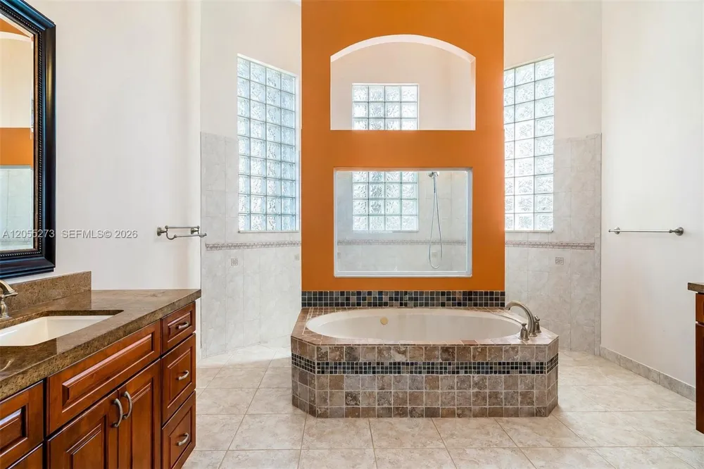 13755 NW 18th Ct Pembroke Pines, FL 33028