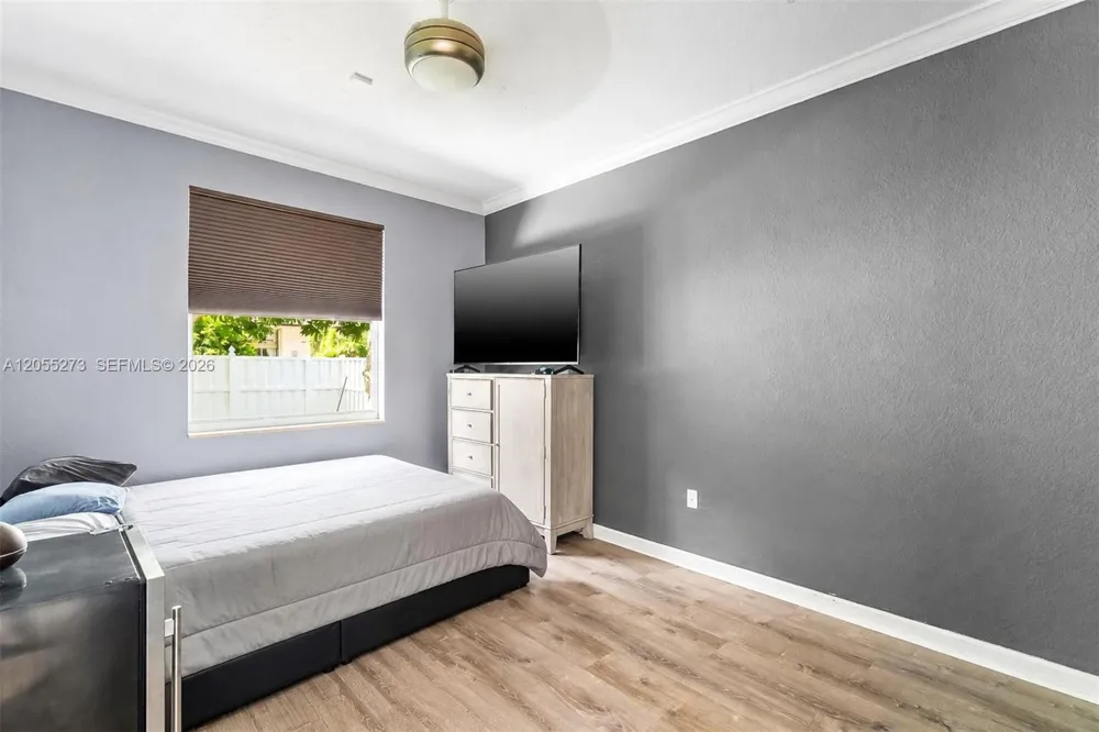 13755 NW 18th Ct Pembroke Pines, FL 33028