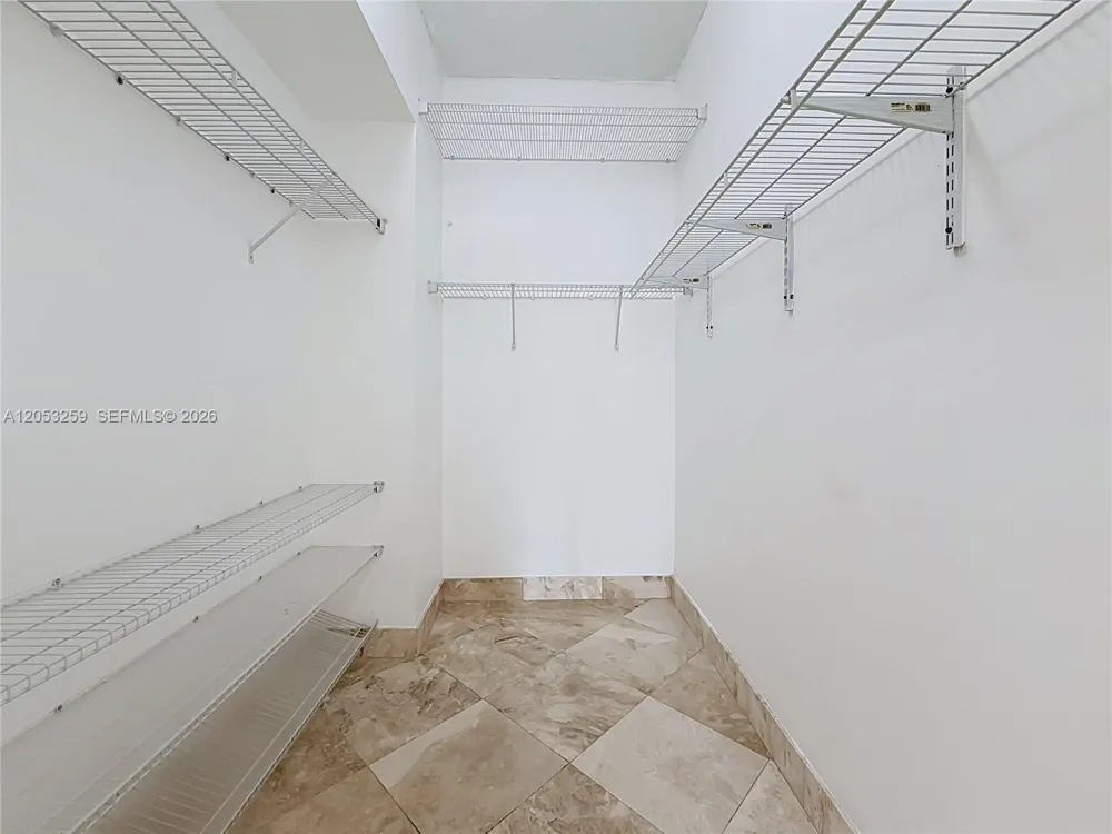 3470 E Coast Ave #H0907 Miami, FL 33137